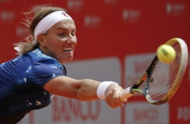 Кузнецова оцеля в маратонски мач на старта в Португалия