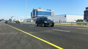 Автомобил на МВР отнесе пешеходец на Цариградско шосе