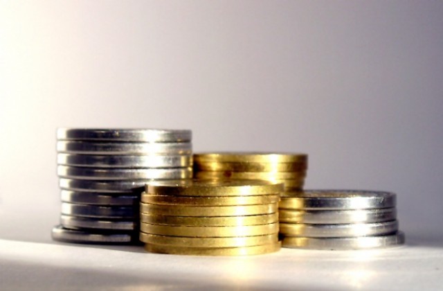 Американците харчат двойно повече за сватбени подаръци