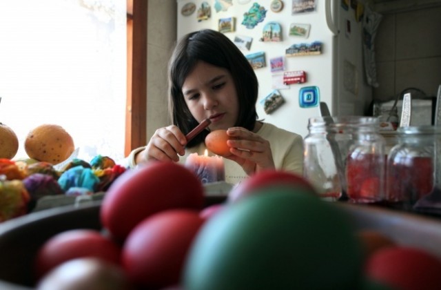 Великденските яйца се боядисват на Велики четвъртък