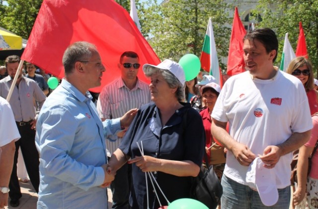 Сергей Станишев подкрепи Явор Куюмджиев в Търговище