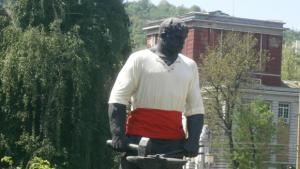 Рачо Ковачa се премени за Великден