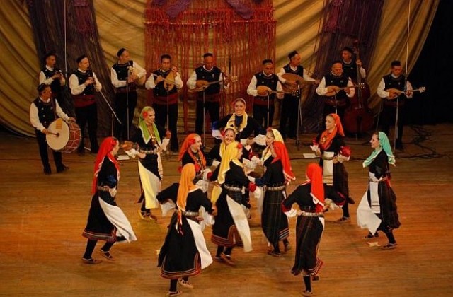 Ансамбъл Пирин с нов спектакъл