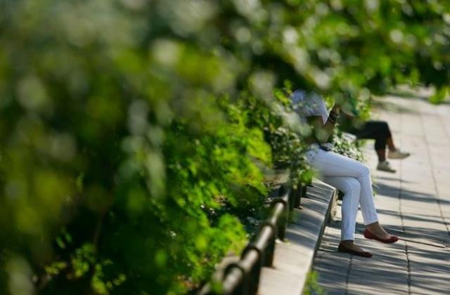 Предупреждават за превалявания и гръмотевици