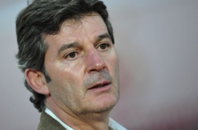 Емил Костадинов: ЦСКА стои плътно зад набедените хванати в дербито