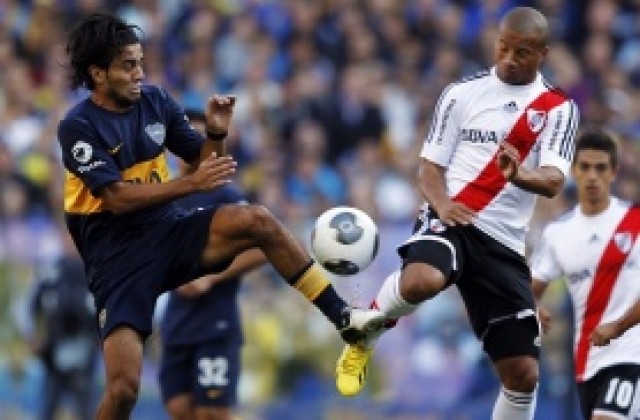 ВИДЕО: Без победител в голямото дерби на Аржентина