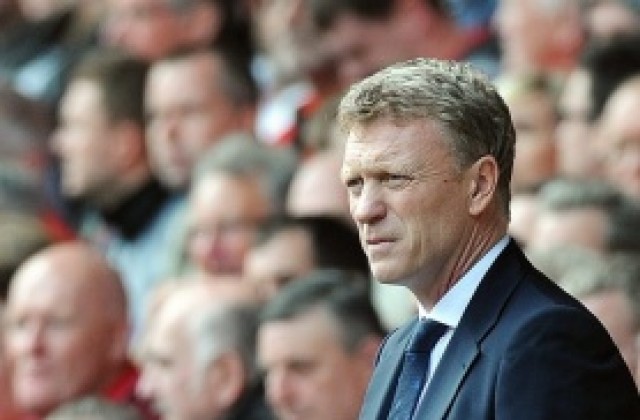 Мойс беснее: Как да спечеля на „Анфийлд“, щом съдиите винаги ги подпират?