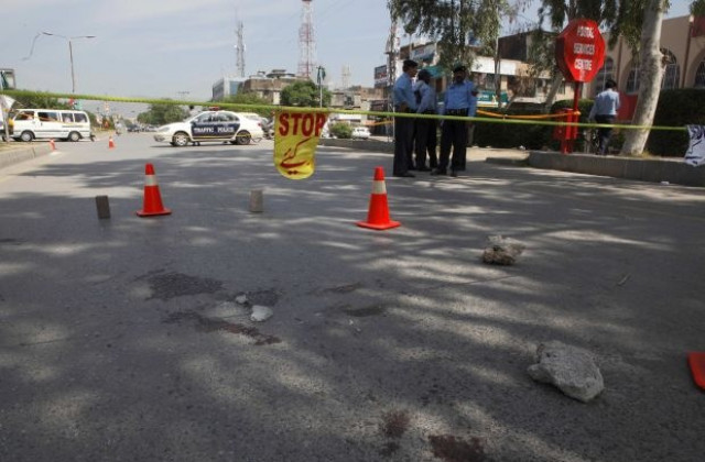 Убити и ранени при експлозия на предизборен митинг в Пакистан