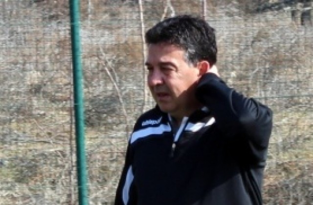 Атанас Узунов: Ако Ботев Пд искаше в Европа, нямаше да пази играчи за дербито