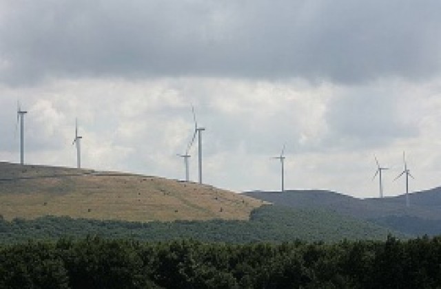 Ограничават производството на ток от ВЕИ мощности