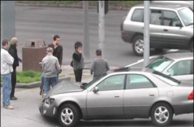 Петгодишно дете с опасност за живота след катастрофа