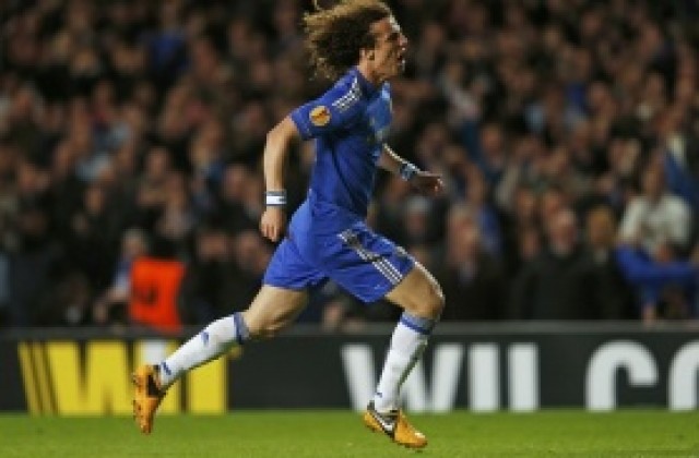 Бенитес: Давид Луис просто натри носа на феновете на Юнайтед