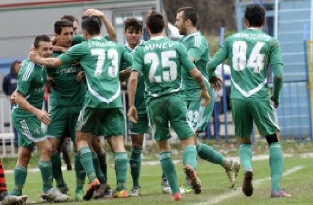 Лудогорец вкара 5 на ходом срещу Етър