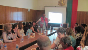 Награждават доброволци за Деня на Червения кръст