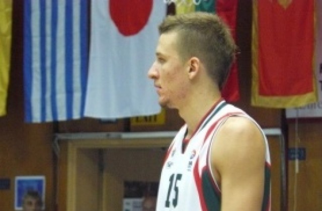 Димитър Димитров получава приза „Рачо Колев” преди Левски- Балкан