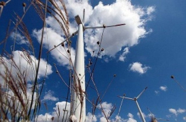Ограничават производството на ток от ВЕИ на 9 май