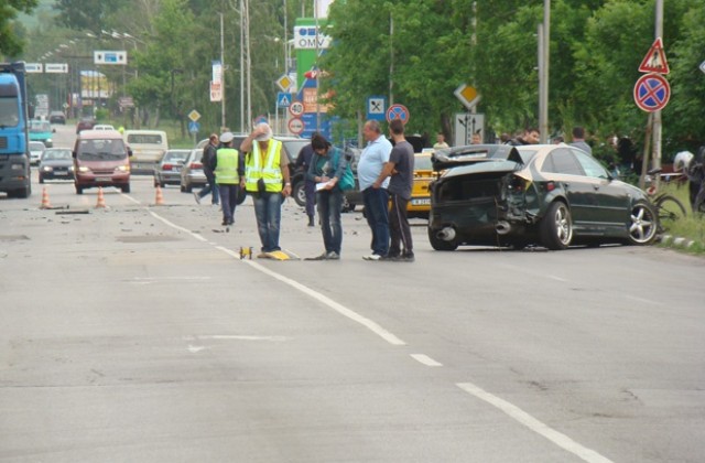 Верижна катастрофа затвори входа на Монтана от Лом