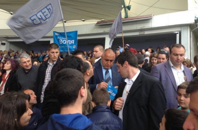 Борисов: С похарчения милиард за „Цанков камък”, можеше да се направят две магистрали „Тракия”