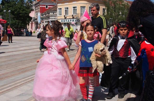 Карнавалното шествие на СОУ „Цар Симеон Велики