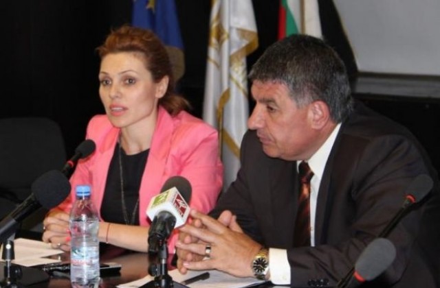 Млади театрали превземат Благоевград