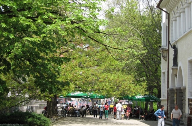 Очаква ни слънчева събота и дъждовна неделя