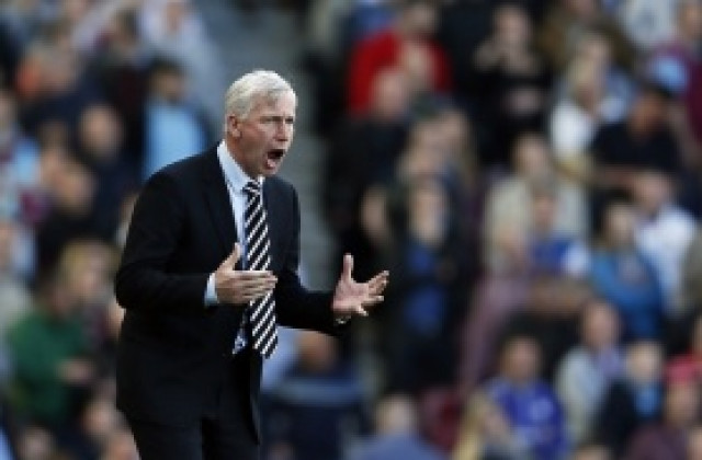 В Нюкасъл точат секирата за 8-годишния договор на Пардю