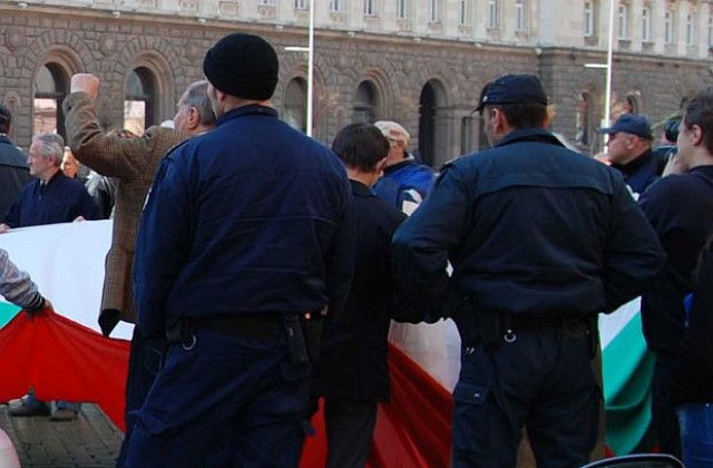 Протести на ключови места в столицата