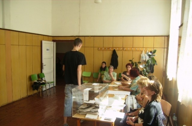 Гласуването в Кюстендилски избирателен район започна навреме