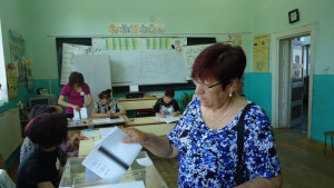 Спокойно начало на изборния ден в Стралджа