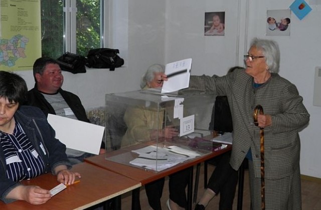 11% избирателна активност в Разложко