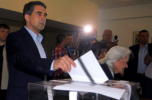 Плевнелиев: Няма да допусна друг да решава вместо българския народ