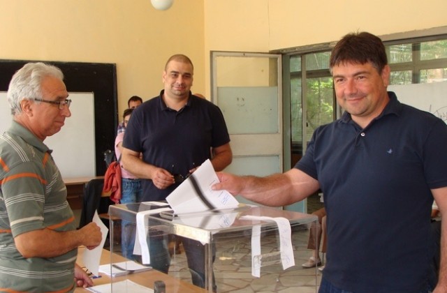 Марков: Гласувах за демокрацията. Но е застрашена.