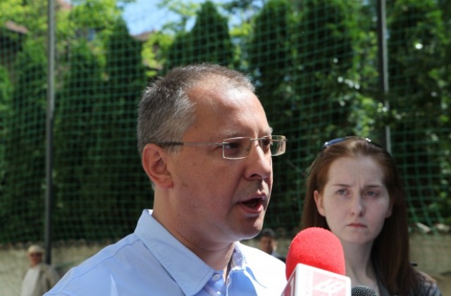 Станишев гласувал за промяна