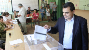 Петър Николов гласува за нормалност и за В Търново
