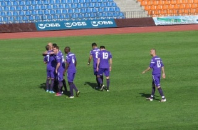 Разпуснаха Етър! Мачът с Черноморец няма да се състои