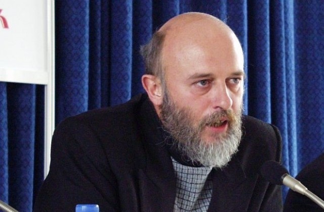 Едвин Сугарев: Големият проблем е че, че реално в България няма дясна партия