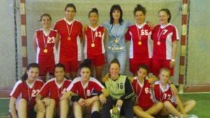 Математическа гимназия с първо място по хандбал