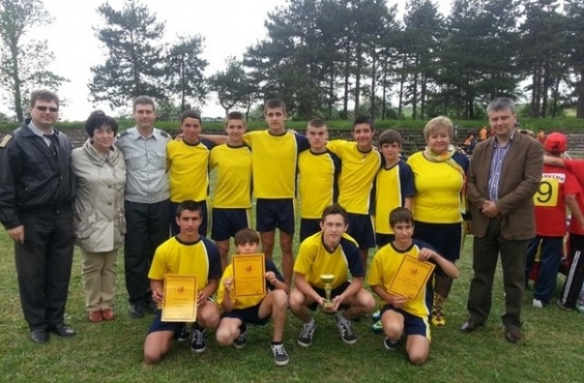 Младите огнеборци от П. Тръмбеш ще представят областта на републиканско състезание