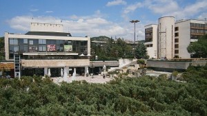 Театралният фестивал в Благоевград продължава със спектакъла Майките