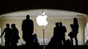 Американец получи 10 000 долара от Епъл