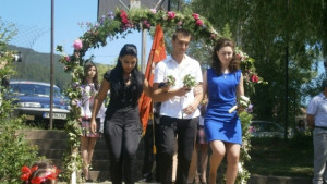 Елена изпрати своите абитуриенти