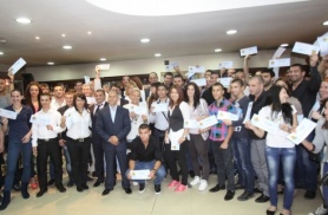 В деня на спорта МФВС раздаде близо 850 хиляди лева премии на медалистите от престижни първенства