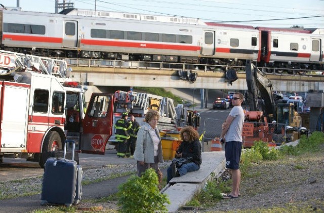 Два пътнически влака в САЩ се удариха, десетки пострадаха
