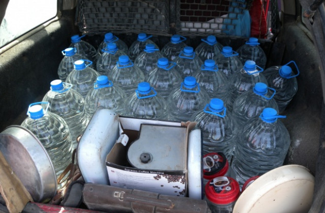 Арестуваха разградчанин за 250 л. алкохол без бандерол