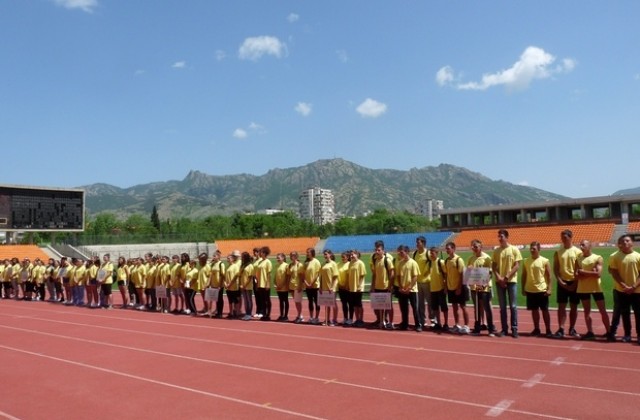 Републикански финали по лека атлетика за ученици се провеждат в Сливен