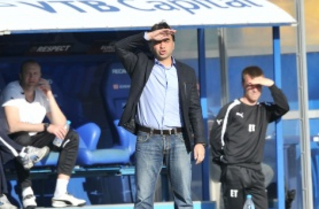 Митов остава треньор на Левски и през следващия сезон