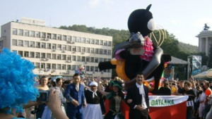 Габровският карнавал привлича все повече активни участници