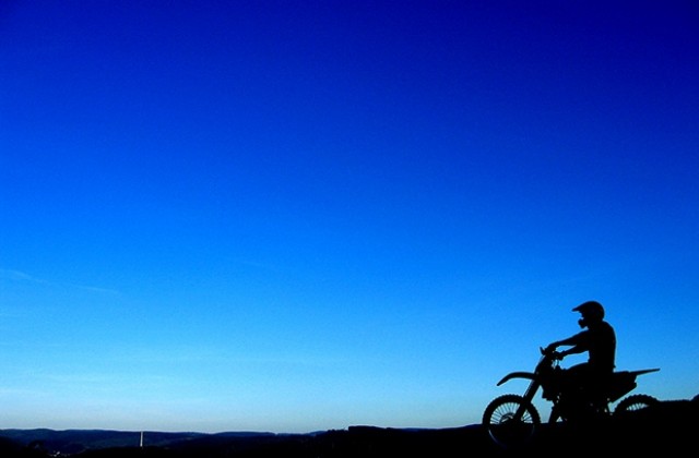 Български състезател по мотокрос загина след тежко падане в Румъния