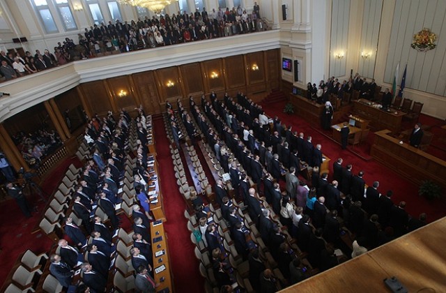 ГЕРБ предложи Цецка Цачева за председател на НС