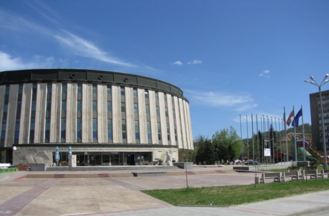 Три титли и 11 медала за каратеките на СКНадежда